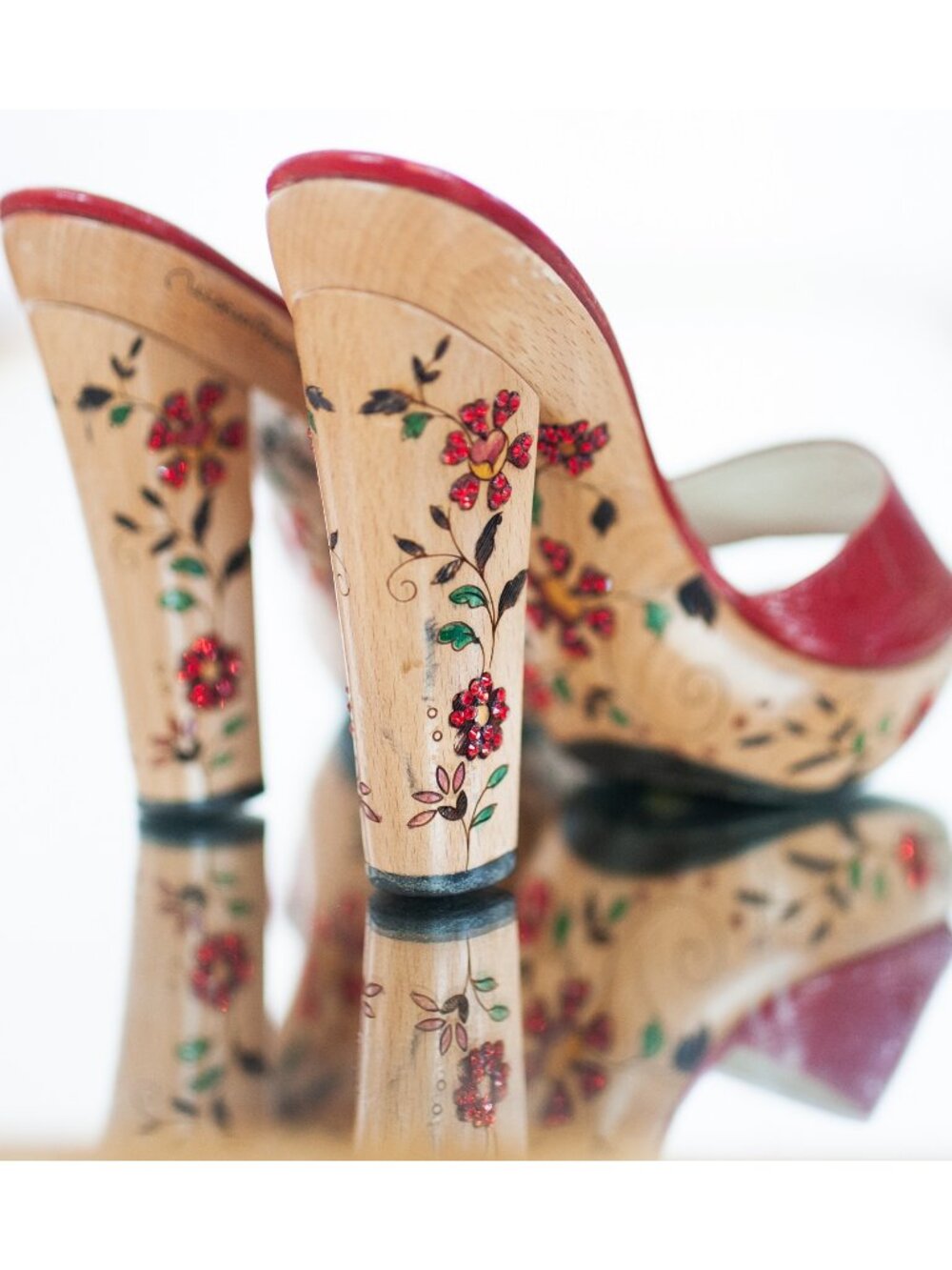 Vintage Y2K Mario Bologna Sandals Italian Painted Wood Platform Rhinestone 37